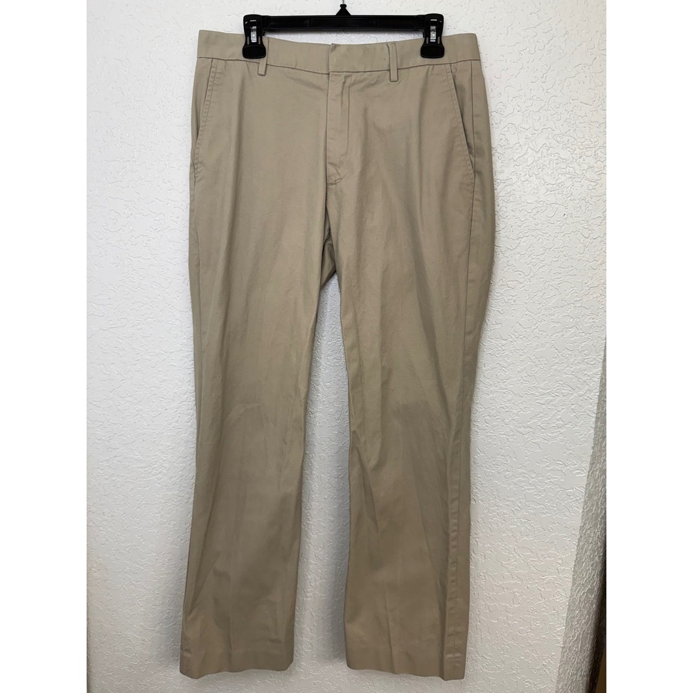 Gap Men's Khaki Straight Fit Chinos Size 32x32 Casual Dress Pants